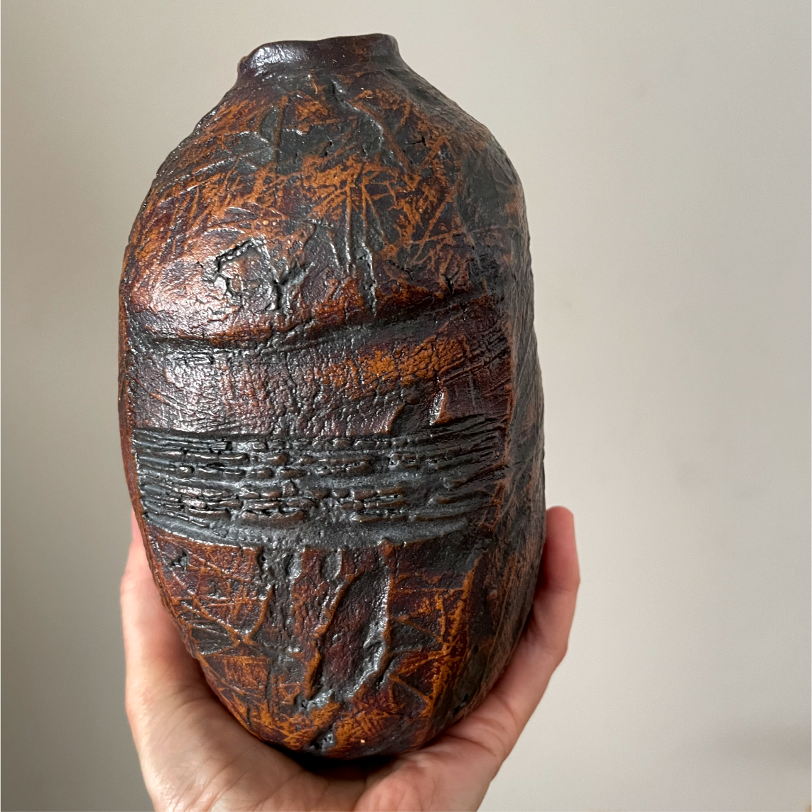 Handbuilt Wabi-Sabi Ceramic Vase - Image 10