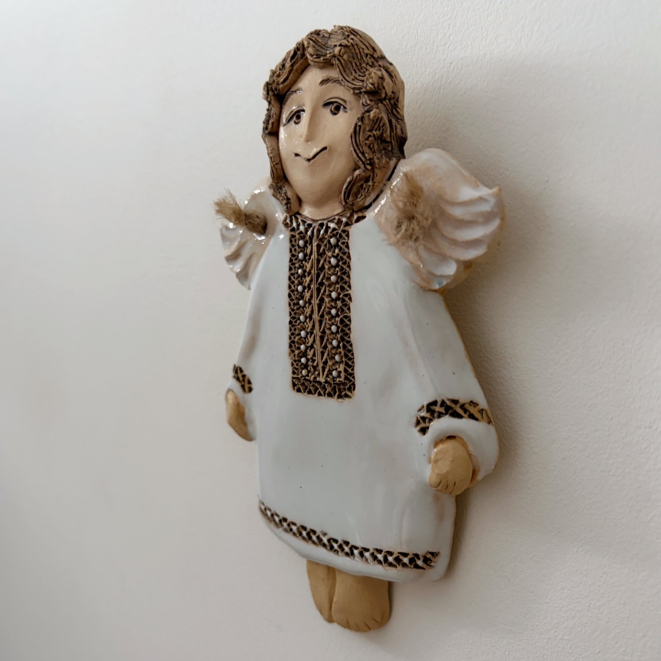 White Ceramic Angel - Wall Decor - Image 3