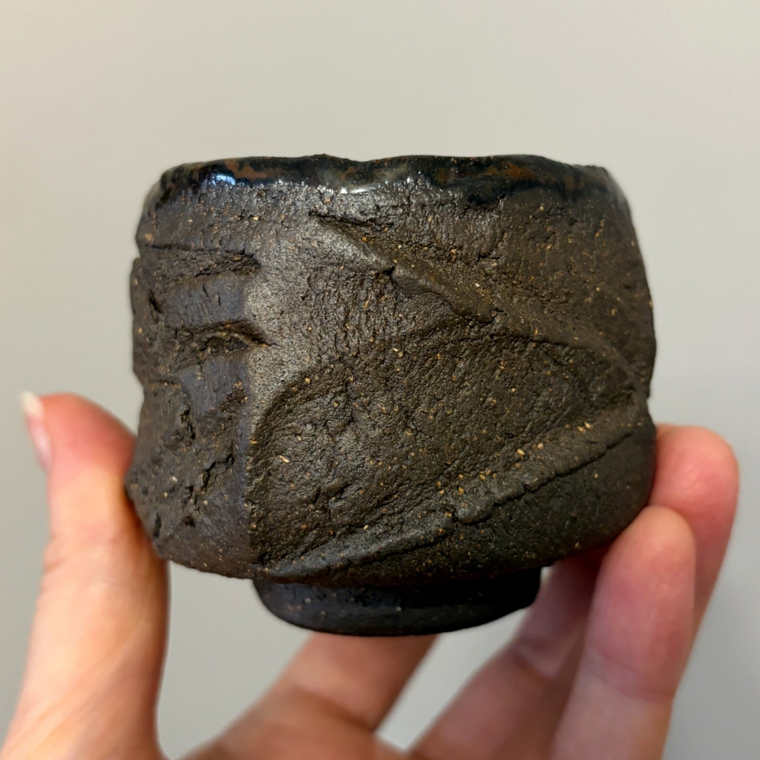 Black Stoneware Kurinuki Tea Cup – Guinomi – 100ml - Image 6