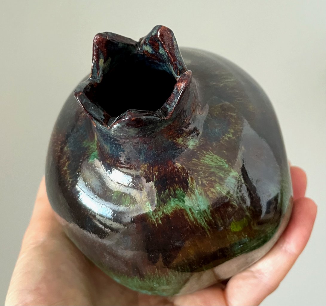 Ceramic pomegranate vase with glazed interior