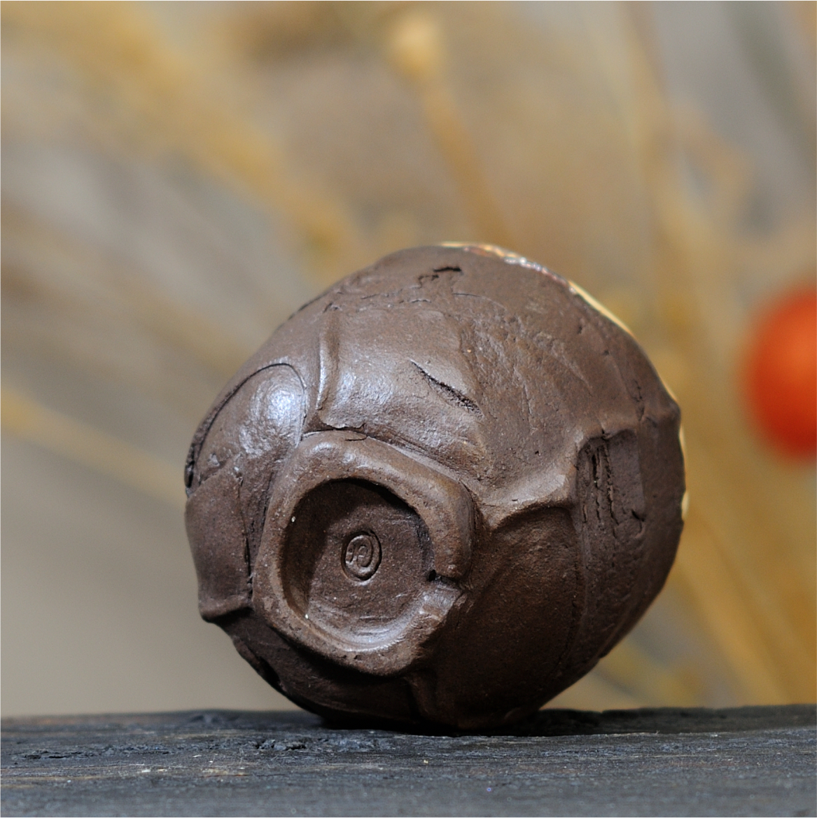 Handcrafted ceramic yunomi cup with kurinuki texture