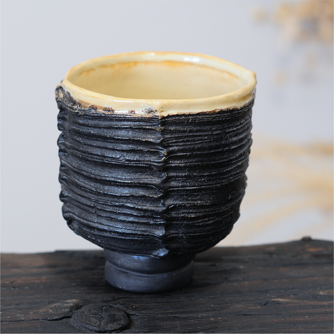 Textured ceramic yunomi cup for coffee and tea, handleless design